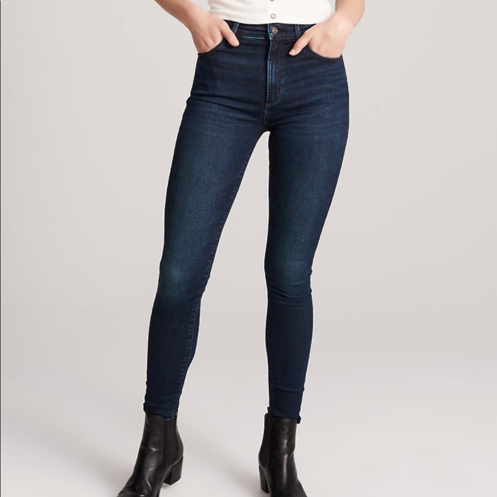Abercrombie dark wash high rise skinny jeans